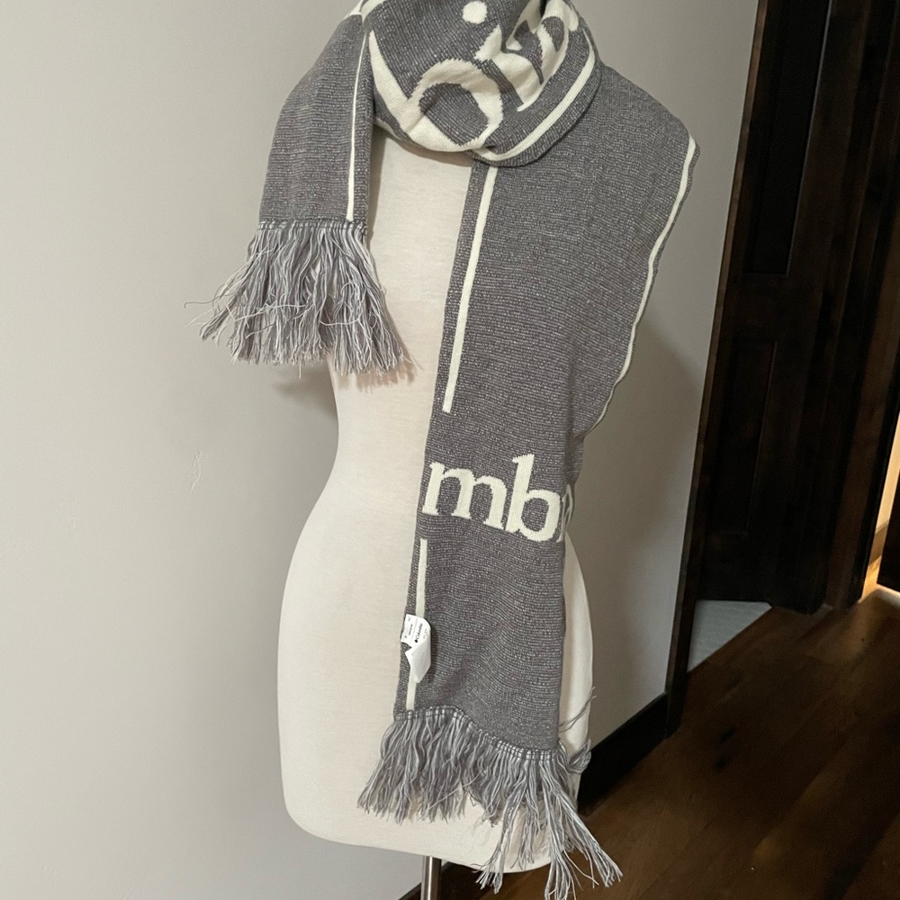 NEW Columbia thick winter scarf. - Picture 6 of 6